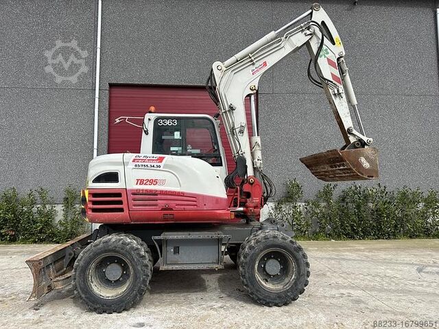 Mobiele graafmachine Takeuchi TB295W