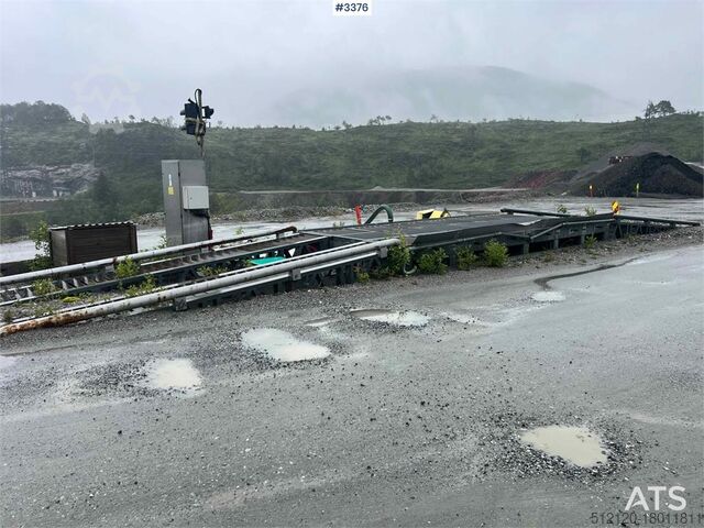 Komplett lite brukt vaskeanlegg for lastebiler  Komplett lite brukt vaskeanlegg for lastebiler