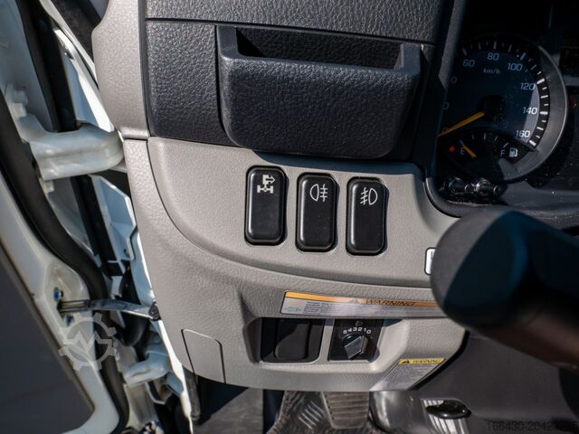 Bestelwagen FUSO Canter 6S15 Jotha Absetzkipper AHK Einparkh.