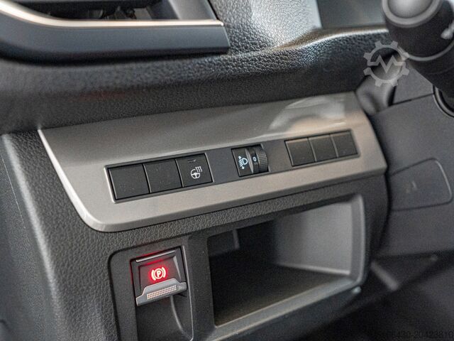 Duba panelată Peugeot Expert e-Expert KW standard 100kW - 75kWH BT