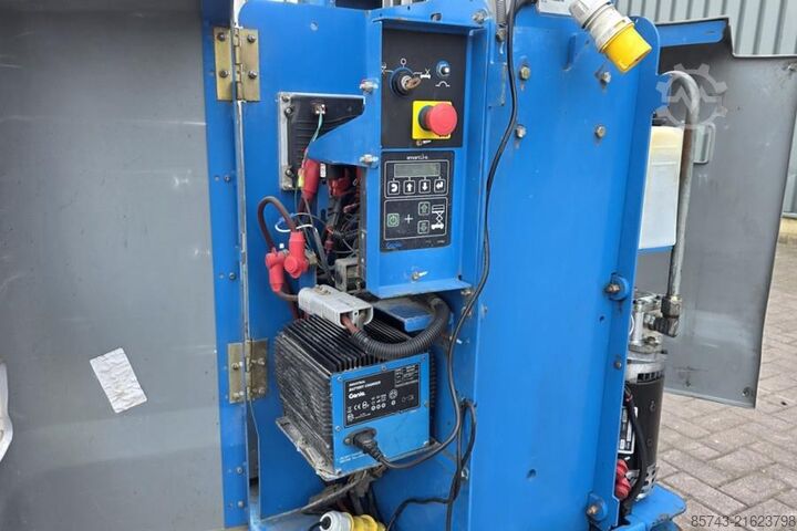 Articulated boom lift Genie GR15 Electric, 6.5m Working Height, 227kg Capacity