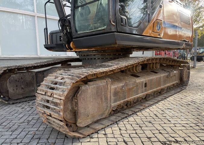 Excavator pe șenile CASE CX 300 D       2017