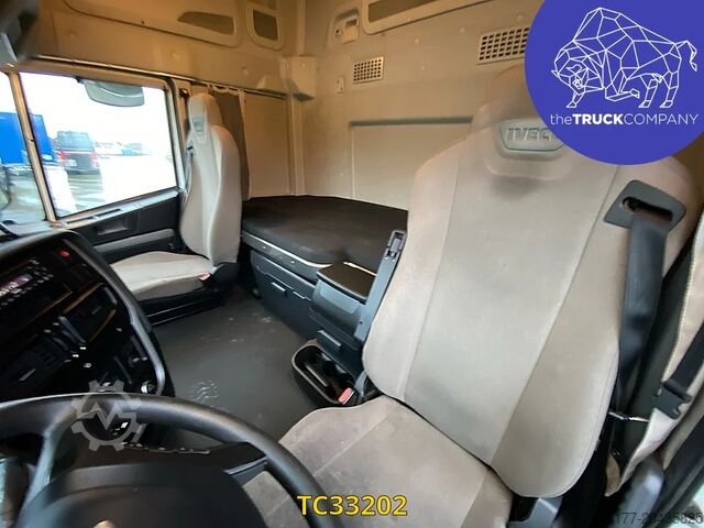 Sliding tarpaulin Iveco Stralis 420