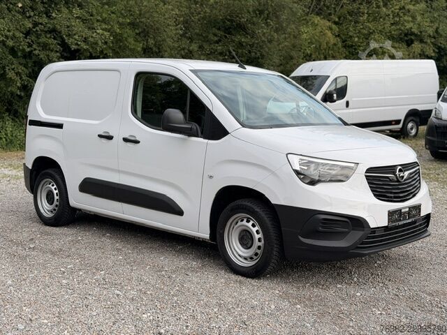 Skåpbil Opel Combo 1,5 KLIMA, AHK, Tempomat.