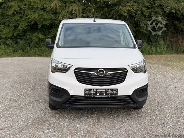 Skåpbil Opel Combo 1,5 KLIMA, AHK, Tempomat.