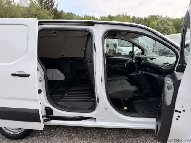 Skåpbil Opel Combo 1,5 KLIMA, AHK, Tempomat.