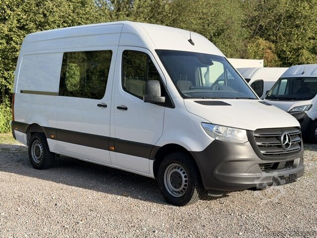 Furgão de teto alto Mercedes-Benz Sprinter 319 L2H2 V6 3,0L AHK-3,5T Kamer