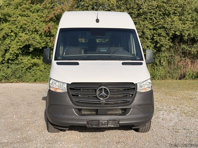 Furgão de teto alto Mercedes-Benz Sprinter 319 L2H2 V6 3,0L AHK-3,5T Kamer