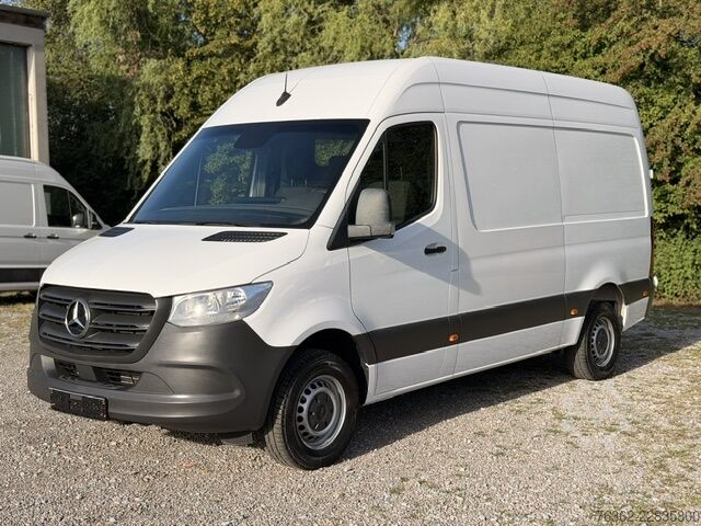 Furgão de teto alto Mercedes-Benz Sprinter 319 L2H2 V6 3,0L AHK-3,5T Kamer