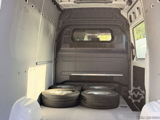 Furgão de teto alto Mercedes-Benz Sprinter 319 L2H2 V6 3,0L AHK-3,5T Kamer