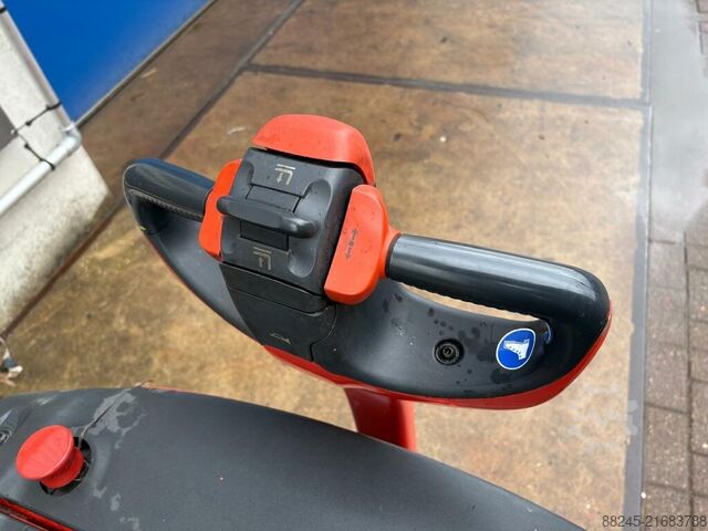 VS-22727 Electric stacker Linde L14 with fork carriage LINDE L14