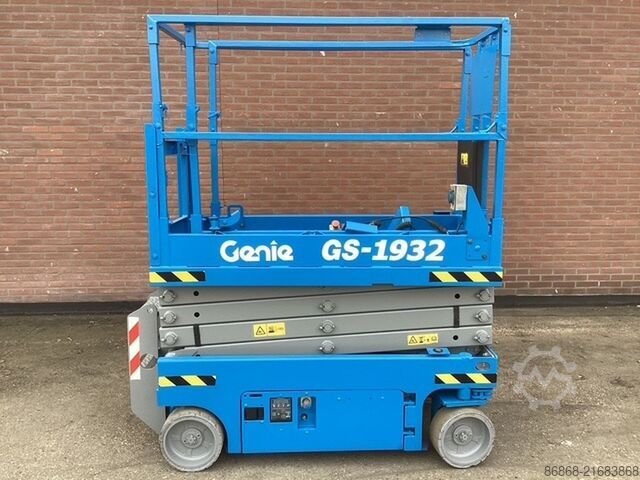 Gebruikte schaarhoogwerker Genie GS1932 (nieuwe batterijen) GENIE GS1932