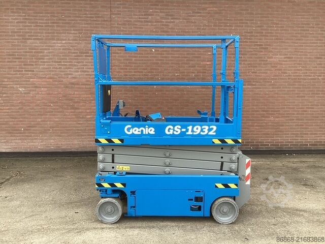 Gebruikte schaarhoogwerker Genie GS1932 (nieuwe batterijen) GENIE GS1932