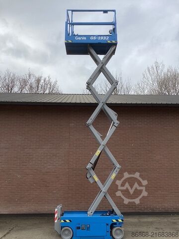 Gebruikte schaarhoogwerker Genie GS1932 (nieuwe batterijen) GENIE GS1932