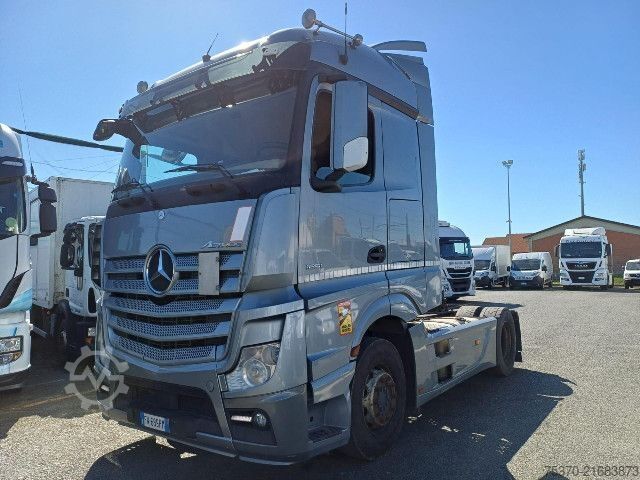 Standard tractor unit Mercedes-Benz ACTROS