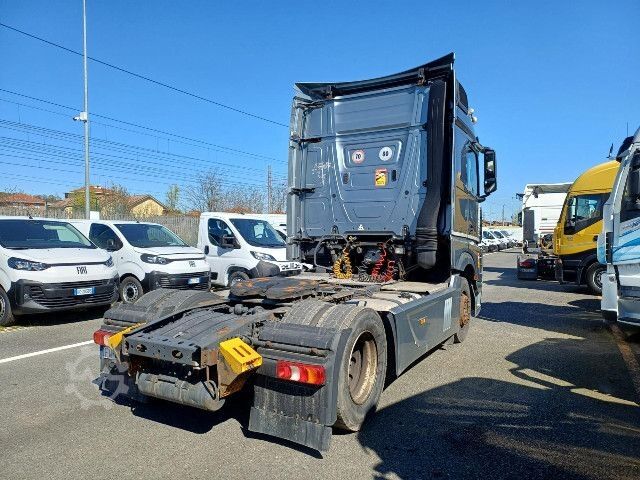 Standard tractor unit Mercedes-Benz ACTROS