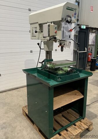Kolomboormachine voor werkbank CINCINNATI PE 32