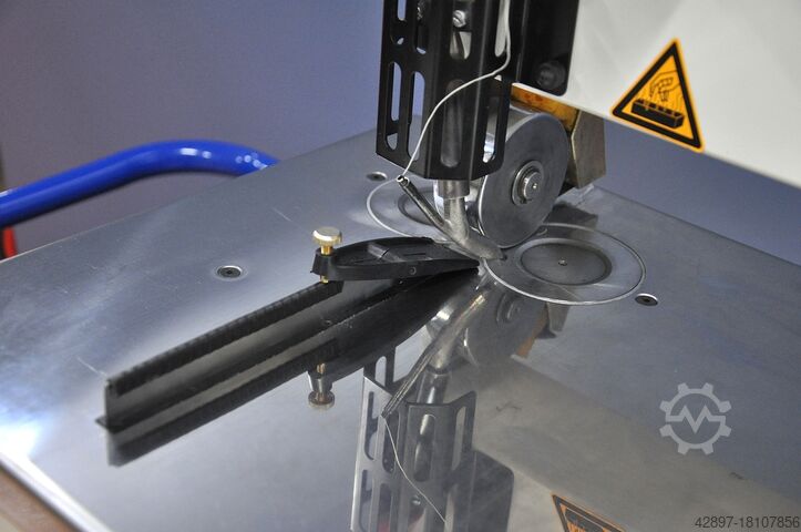 Mașină de îmbinat furnir Kuper FWM 630 T