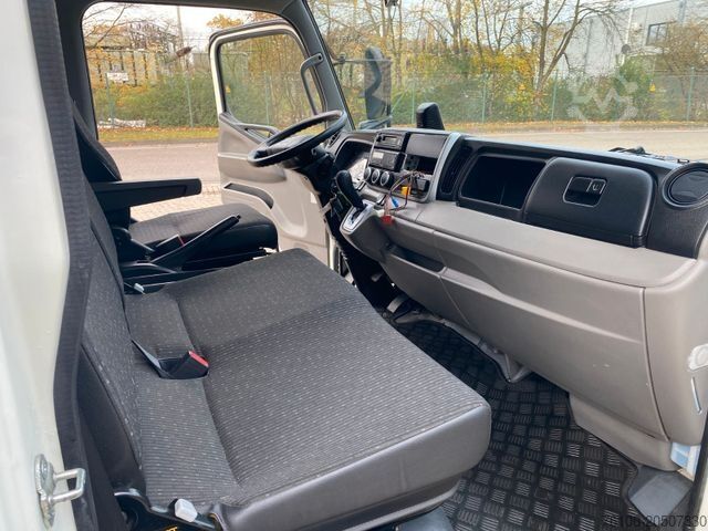 Camión caja FUSO Canter 9C18 Koffer mit Ladebordwand