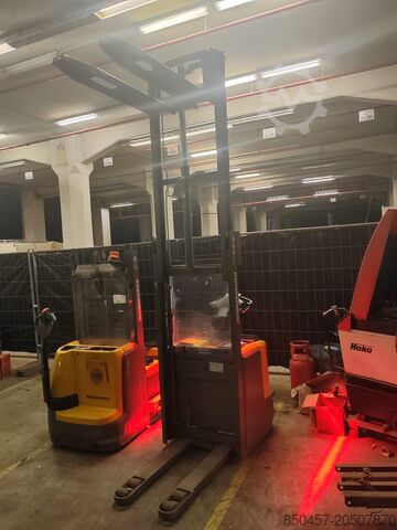 Pallet Stackers Jungheinrich ERC 212 2.9m/ 2020y/ free lift/ 4901mh