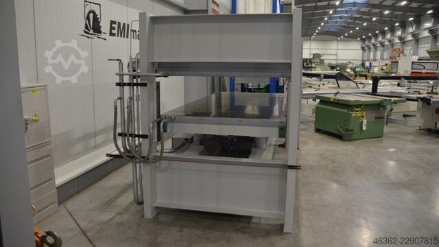Prasa do forniru ITALPRESSE UT6L