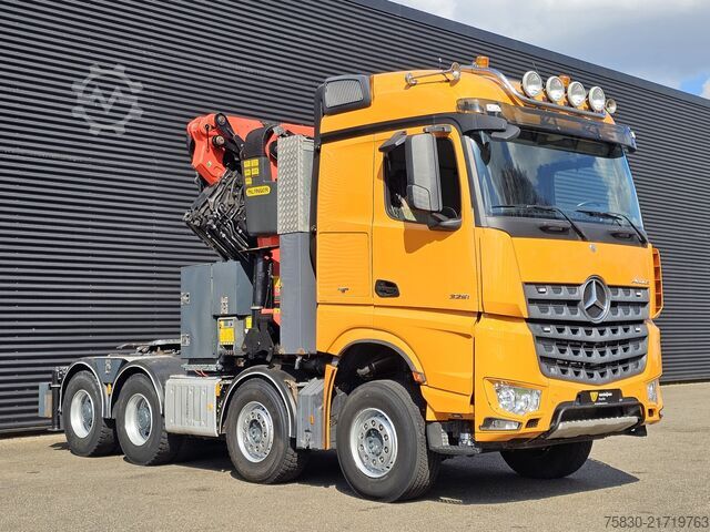 Standard-SZM Mercedes-Benz Arocs 3251 8X4 / PALFINGER PK 65002 + JIB