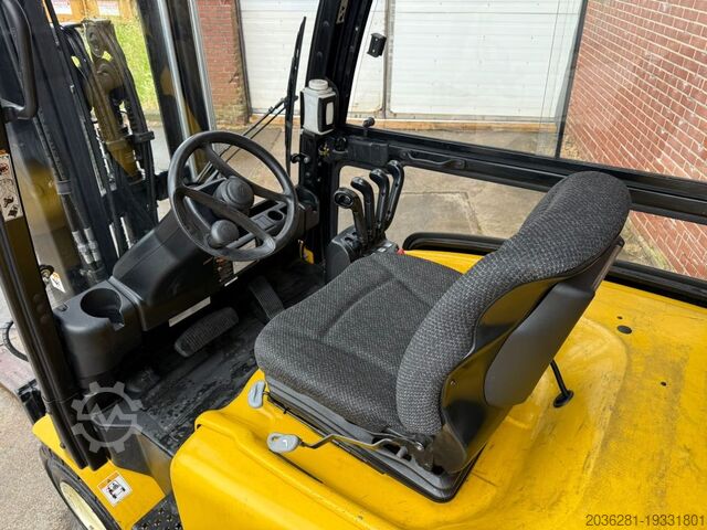 Elektrikli 4 tekerlekli forklift Yale ERP35VL F2945