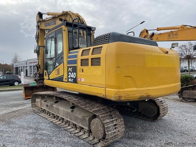 Bæltegraver Komatsu PC240NLC-10