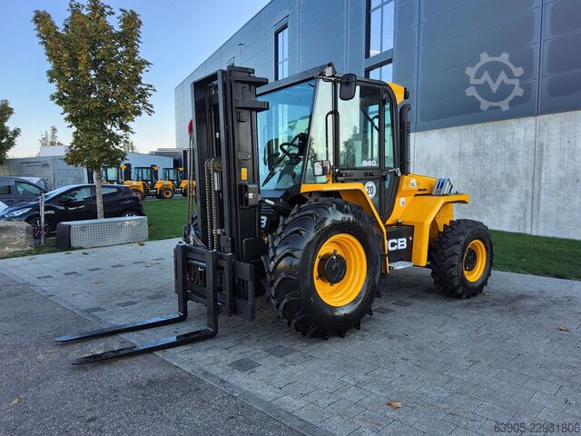 περονοφόρο ανυψωτικό εκτός δρόμου JCB 940-4 SV