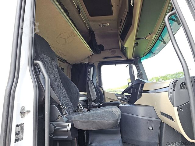 Standaard trekker MERCEDES-BENZ ACTROS 1845 LS BIGSPACE 2X TANK