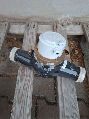 Multi-jet wet-contact water meter Corona DP 405