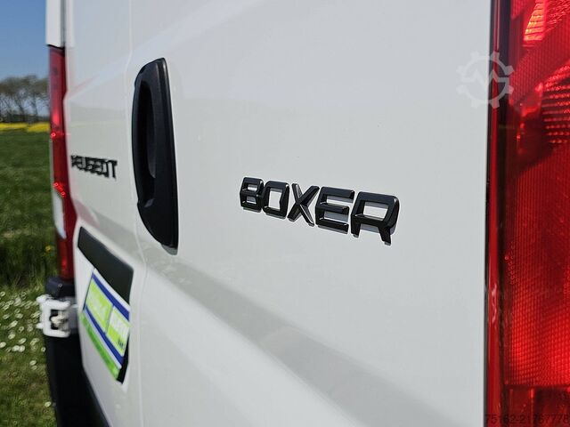 Camioneta familiar de techo alto PEUGEOT BOXER 2.2 L4H2 Automaat Navi