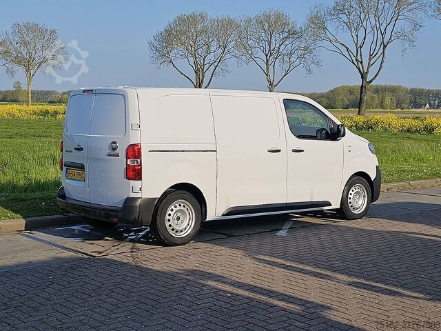 Camioneta familiar de techo alto FIAT SCUDO 1.5 L2 Airco Camera