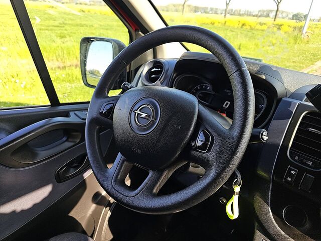 Camioneta familiar de techo alto OPEL VIVARO 1.6