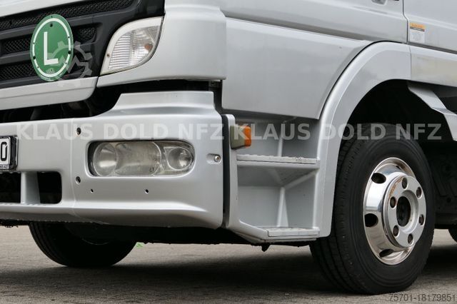 Autószállító furgon MERCEDES-BENZ Atego 822 Autotransporter Geschloss. Automatik