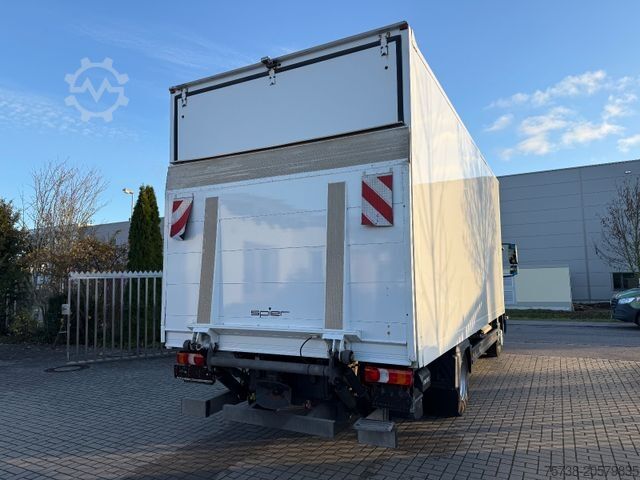 Furgone chiuso MERCEDES-BENZ Atego823 L Koffer+LBW/Klima/AHK/EURO6D