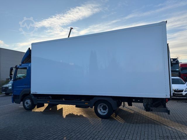 Furgone chiuso MERCEDES-BENZ Atego823 L Koffer+LBW/Klima/AHK/EURO6D