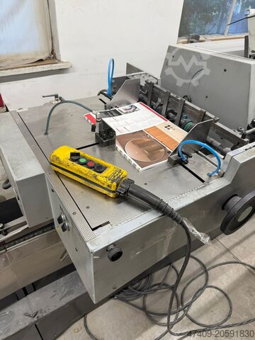 Sedlářský steh Heidelberg Stitchmaster ST 300