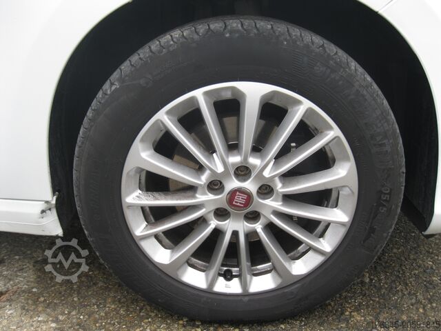 N1 Vrachtauto 4-zits Stationwagen FIAT TIPO