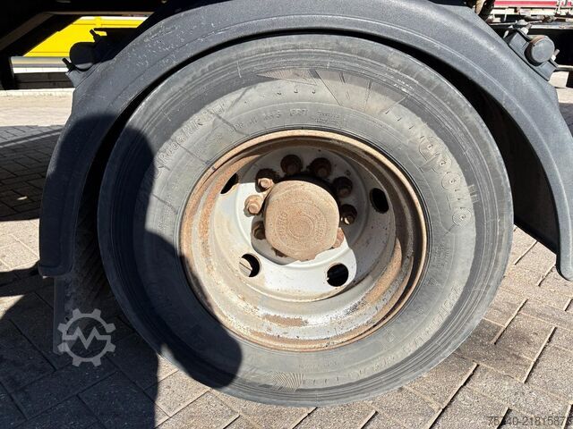 Cargador bajo MUELLER MITTELTAL D3 + HYDROLIC FRONT/BACK LOADER + 3 AXLE + SPEC...