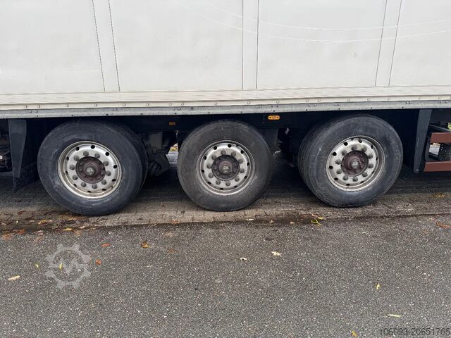 Bavul Schmitz Cargobull 3-ASS GESLOTEN OPLEGGER