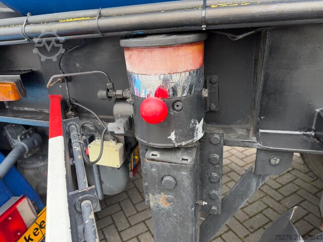 Liquidificador Floor FLO 17 30HA Mixertrailer 14 m3 With seperate en...