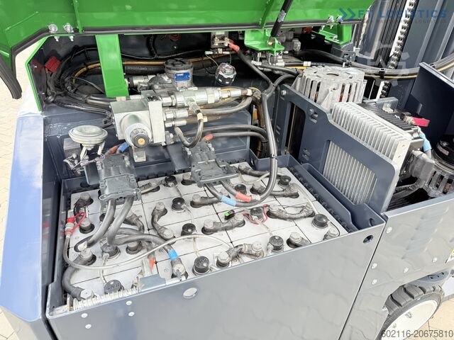 Firevejstruck COMBILIFT CBE2500 TRIPLEX 5500 FORK POSITIONER