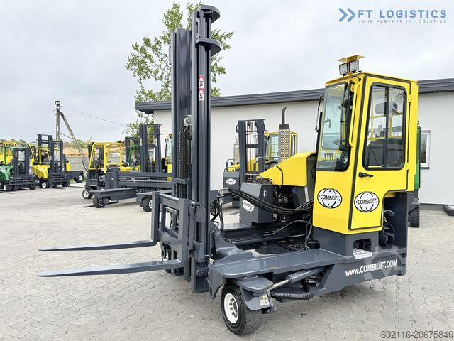Carrello elevatore a quattro direzioni Combilift C4000 GAS DUPLEX 4600 FREE-LIFT CABIN
