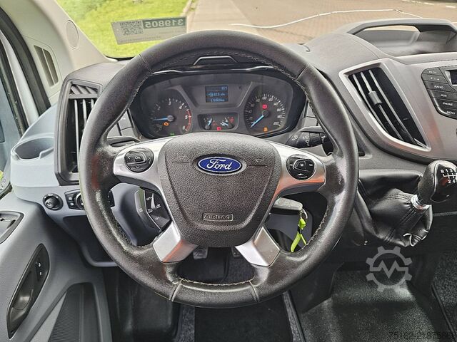 Kombi s vysokou střechou FORD TRANSIT 2.0 L3H2 170Pk Euro6!