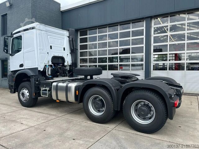 Padrão-SZM Mercedes-Benz Actros 3348 S 6x4 Tractor Head