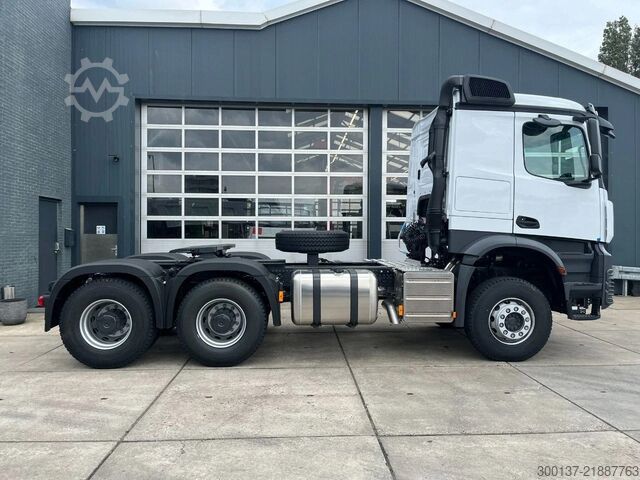 Padrão-SZM Mercedes-Benz Actros 3348 S 6x4 Tractor Head