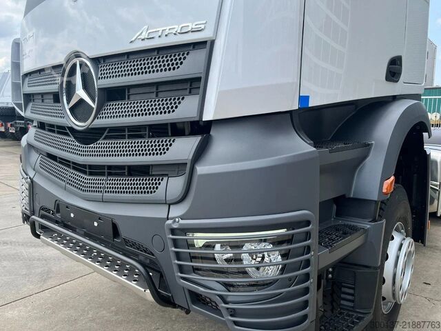 Padrão-SZM Mercedes-Benz Actros 3348 S 6x4 Tractor Head