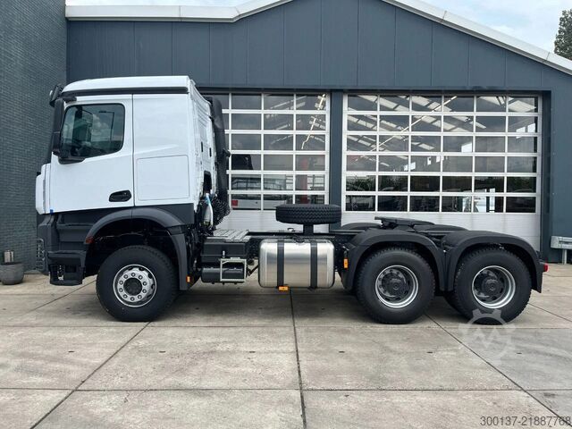 Padrão-SZM Mercedes-Benz Actros 3348 S 6x4 Tractor Head