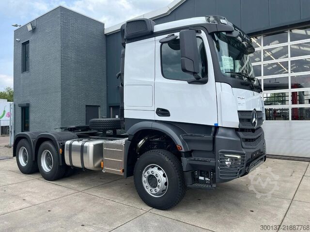 Padrão-SZM Mercedes-Benz Actros 3348 S 6x4 Tractor Head